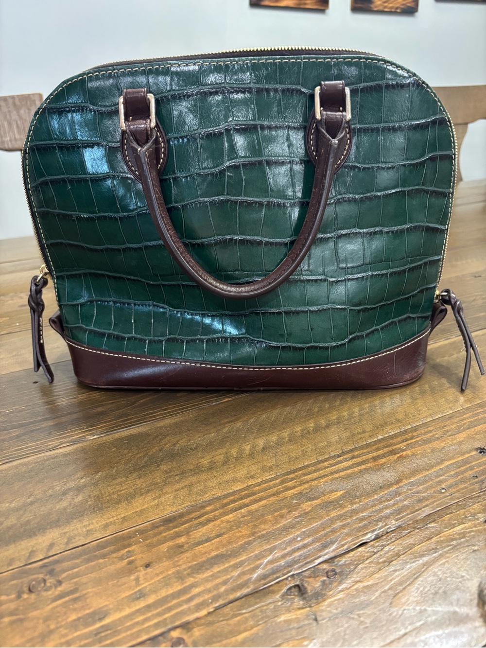 Dooney & Bourke Oakdale Zip Zip Satchel in Green Croc-Embossed Leather - Picture 2 of 15